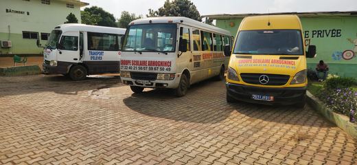 Bus du transport scolaire